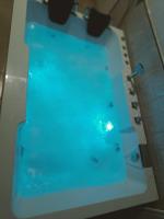 Stylish & Cozy Retreat With Jacuzzi - B&B Jaipur