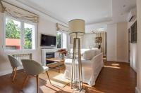 Modern and Bright-2Bedroom 2Bathroom-Bernabéu - B&B Madrid