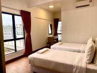 Marina Court Duplex Penthouse - by Promenade Service Apartments - B&B Kota Kinabalu