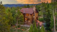 Alpenglow Peaks Lodge - B&B Breckenridge