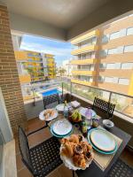 Exclusive Apartment in Quarteira Walk to Beach - Chambres d’hôtes Quarteira