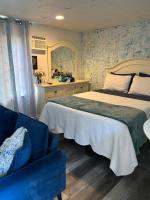 Cozy Studio 10 minutes from Siesta Key -perfect for couples - Chambres d’hôtes Sarasota