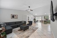 Relaxing 3BR Heated Pool & Hot Tub Retreat - B&B Sarasota