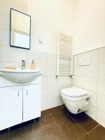 Cozy Studio Apt, 15-Min to Schönbrunn - B&B Vienna