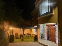 Hotel Casa del Arupo - B&B Tababela