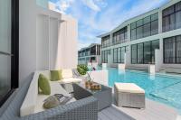 Elegant Pool Access Townhouse Near Beach - B&B Ko Samui