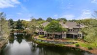 Serene Pondfront Stay w View Pool Access Walk to Baytowne Wharf - B&B Destin