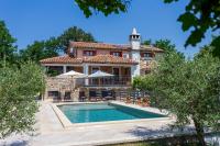 Holiday house Matija with a POOL - Chambres d'hôtes Svetvinčenat