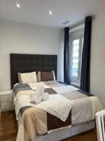 Apartamentos EconoStay Plaza de España - B&B Madrid