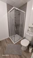 SER1 studio avec WIFI et Parking - B&B Saint-Étienne-du-Rouvray