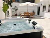Miguel Beach House - B&B Costa da Caparica