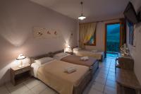 Triple Room with Mountain View