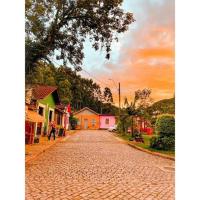 Challet pequeno a 60 metros do Centrinho - B&B Nova Friburgo