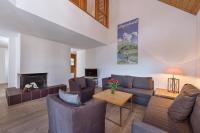 Two-Bedroom Apartment with Mountain View