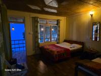 Camera Familiare con Vista Montagna