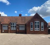 Skool House Retreat - 5 bedroom option - B&B Bodham