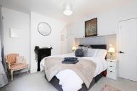 Small Quirky Country Cottage - B&B Austerfield