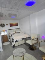 Ensuite Retreat Room for busy minds made to relax and unwind - B&B Leicester