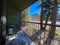 St Anton Getaway Shared BBQ Pool & Hot Tub - B&B Mammoth Lakes
