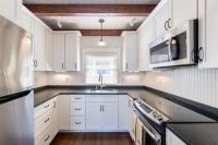 Waterfront Cottage, Dock & Pool, Lake Winnipesaukee - Ferienwohnung Gilford