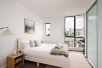 Luxury 5BR Home - Park Views - Near CBD & Airport - Chambres d’hôtes Sydney