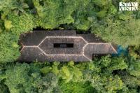 StayVista at Moira by the River with Bonfire, BBQ - B&B Moira