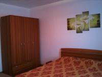Economy Triple Room