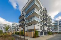 Lazurowa Charming Apartment with Parking & Garden in Warsaw by Noclegi Renters - B&B Warsaw