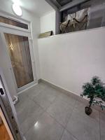 New Two Bedroom Flat - With Terrace - Chambres d’hôtes Londres