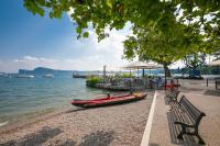 Ambra Lakeside Retreat & View with Terrace - Happy Rentals - B&B San Felice del Benaco