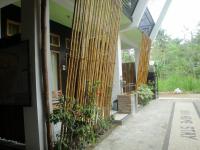 Lara Homestay - Chambres d’hôtes Katilampak