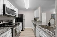 Austin Stay - King Bed, Workspace & Free Parking Near Downtown - Bed and Breakfast Austin