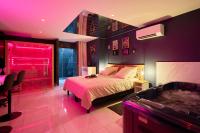 L'Amoria - Suite Romantique moderne avec Jacuzzi & Sauna - B&B Seclin