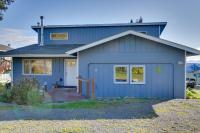2 Mi to Bishop’s Beach: Mtn-View Escape w/ Deck - Ferienwohnung Homer