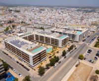 Luxurious Apartment with Sea View, Pools, Fitness - Chambres d’hôtes Olhão