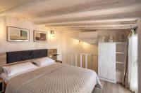 Bairro Alto Rooftop with Balcony and View by Homing - B&B Lisbona