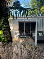 Tropical Garden Retreat - Bed and Breakfast Napier