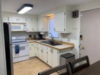 Alaskana - Walk to Downtown, 3 Bedroom Upper Apt - Bed and Breakfast Fairbanks