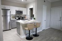 Stylish 1BR Escape Ideal for Business or Leisure - Chambres d’hôtes Magnolia