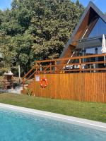 Chalés Luna in rio A-Frame Houses piscina privada vista rio e montanhas no PNPG - B&B Ponte da Barca