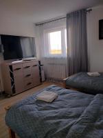 Kleines Zweibettzimmer