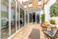 The Secret KENSINGTON Garden Mews-2 Bedroom FULL HOUSE-2 Train Lines- SPACIOUS-Kings Road- Harrods -Chelsea Stadium-PRIVATE small patio - Ferienwohnung London