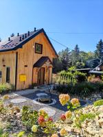 DOMEK NA GÓRACH z JACUZZI I SAUNĄ - Chambres d’hôtes Nowy Sącz