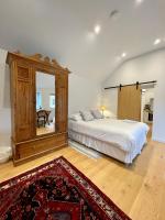 Perfectly Sized 1-bedroom Guest House - Bed and Breakfast Long Buckby