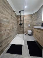 L'écrin des Halles 81 m2 Alès center 8 Beds - B&B Alès