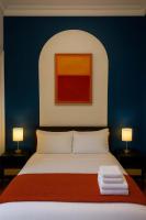 Gym Garage Parking Balcony Sleeps 4 - B&B Chicago