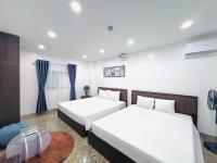 Zimmer mit 2 Kingsize-Betten