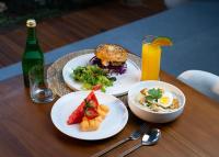 Karaya Villas Umalas - Free In-Villa Culture Immersion Programs - B&B Kerobokan