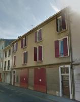 Spacieux 120 m2 en 3 chambres centre Foix - 2 sdb et 2 wc - Parking gratuit à 1 Minute - B&B Foix