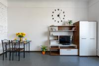 Затишна студія в центрі міста біля Університету - B&B Černivci